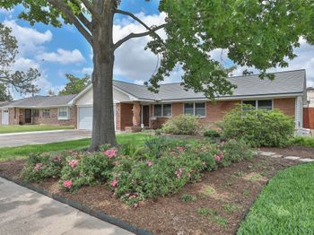 2427 Willowby Drive