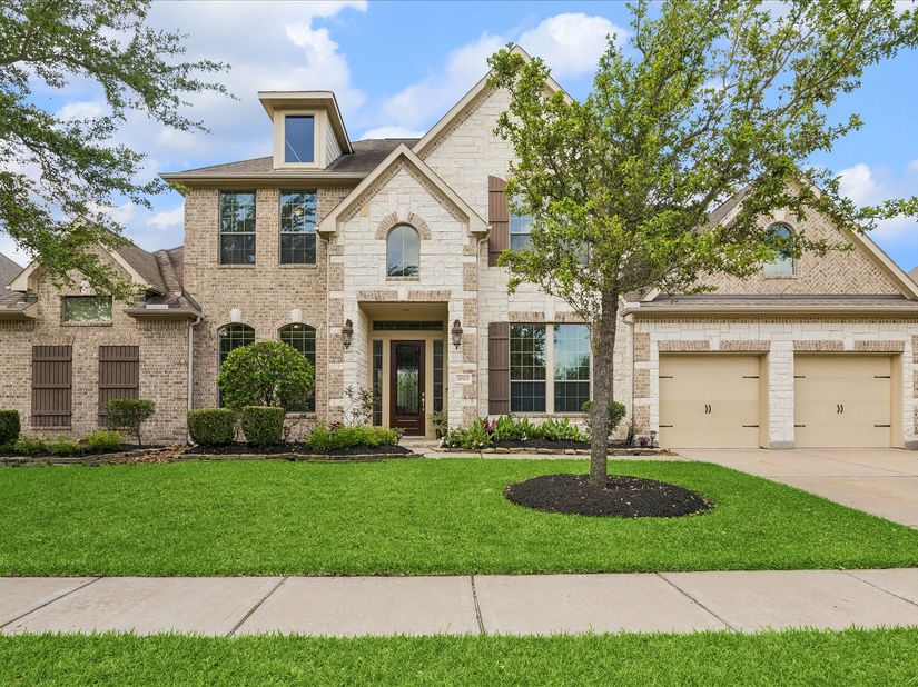 18915 S Bee Cave Springs Circle, Cypress TX 77433