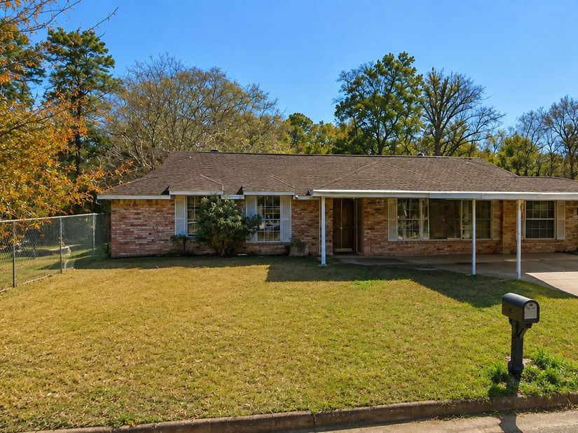 6406 Tautenhahn Road, Houston TX 77016