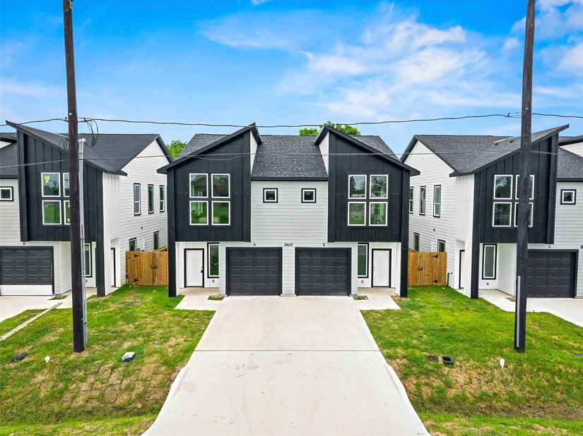 8445 Furray Road A/B, Houston TX 77028