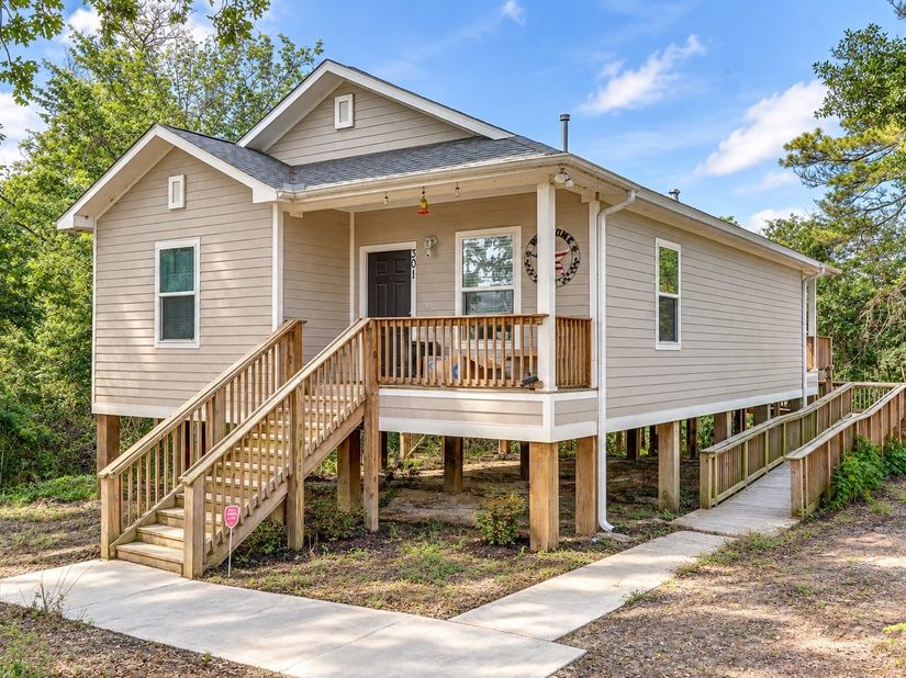 301 Bayou Drive, Channelview TX 77530
