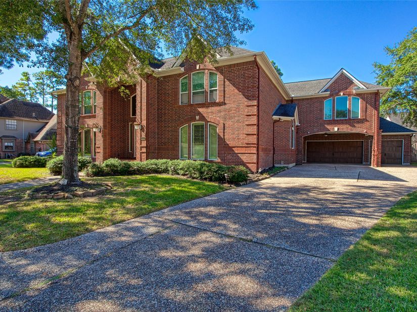 14907 Pine Point Court, Houston TX 77070