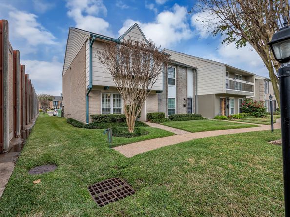 10355 Longmont Drive, Houston TX 77042