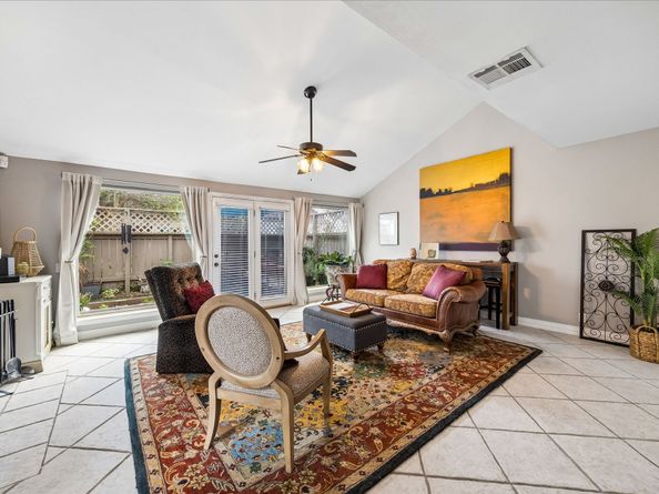 11521 Riverview Drive, Houston TX 77077
