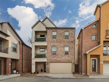 11005 Upland Forest Drive