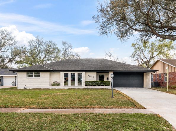 5023 Redstart Street, Houston TX 77035