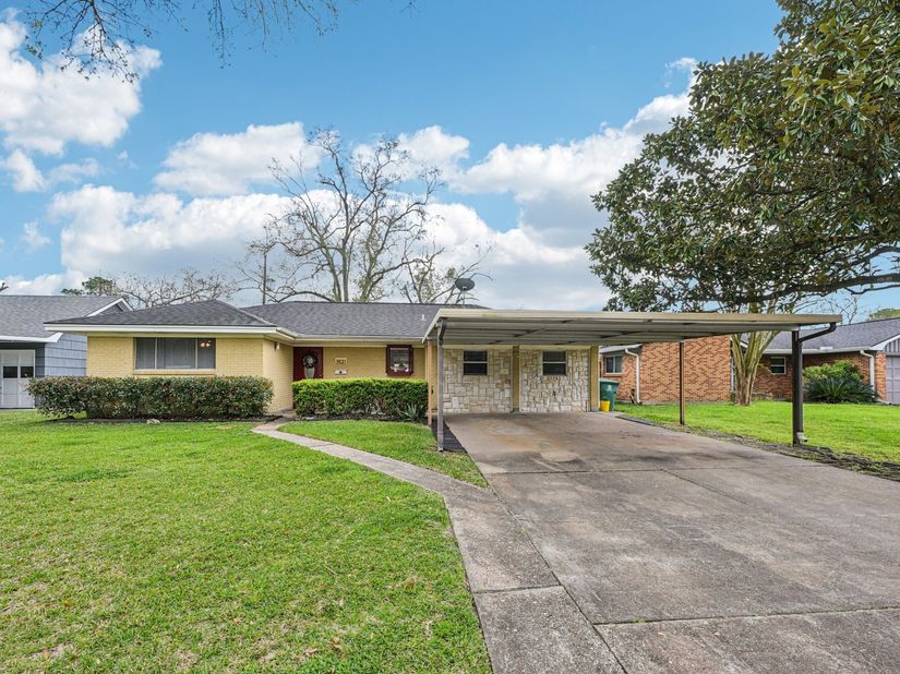 9631 Carousel Lane, Houston TX 77080