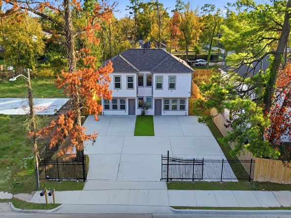 8306 Tidwell Road A/B, Houston TX 77028