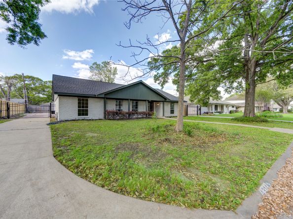 4314 Nenana Drive, Houston TX 77035