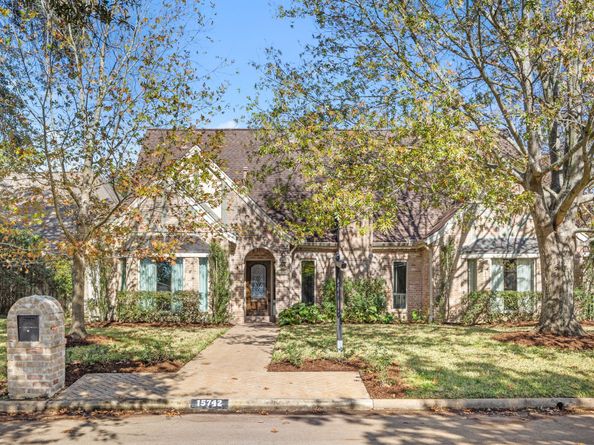 15742 Walkwood Drive, Houston TX 77079