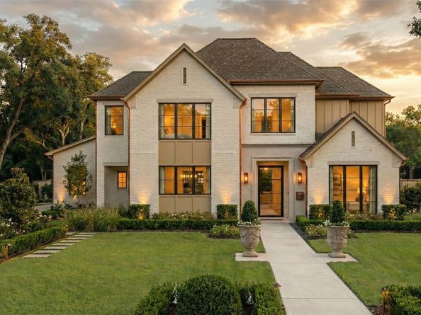 10722 Old Coach Lane, Hunters Creek Village TX 77024