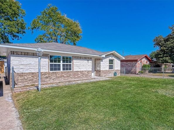 8915 Klondike Street, Houston TX 77075