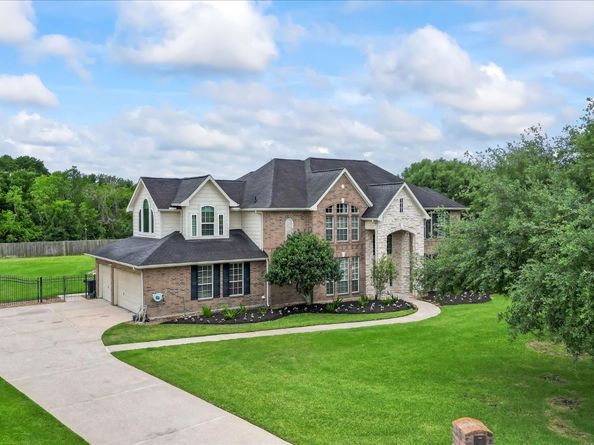17319 Hill Lakes Court, Cypress TX 77429