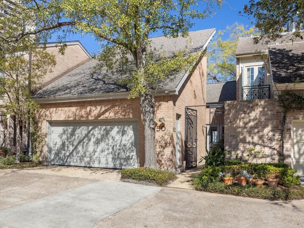 10 S Briar Hollow Lane 50, Houston TX 77027