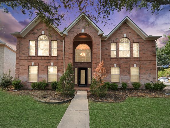 7902 Belterraza Court, Houston TX 77083