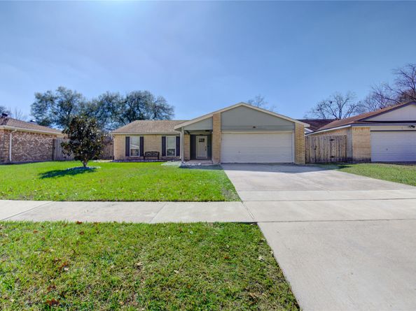 1231 Bramblebury Drive, Sugar Land TX 77498