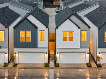 1914 Luna Woods Lane
