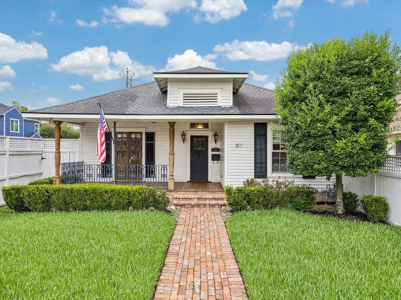 801 Walton Street, Houston TX 77009