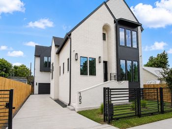 705 Walton Street