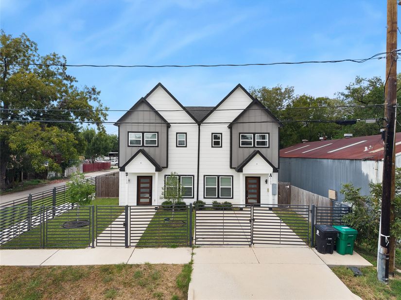 6130 Conley Street A/B, Houston TX 77021