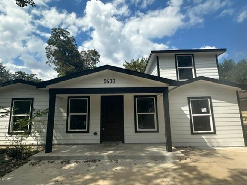 8433 Lenore Street, Houston TX 77017