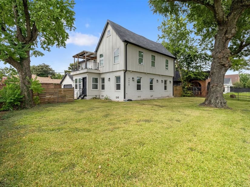 2520 Wheeler Street, Houston TX 77004