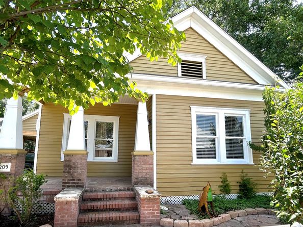 209 Walton Street, Houston TX 77009