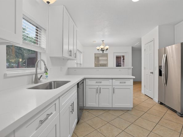 17627 S Summit Canyon Drive, Houston TX 77095