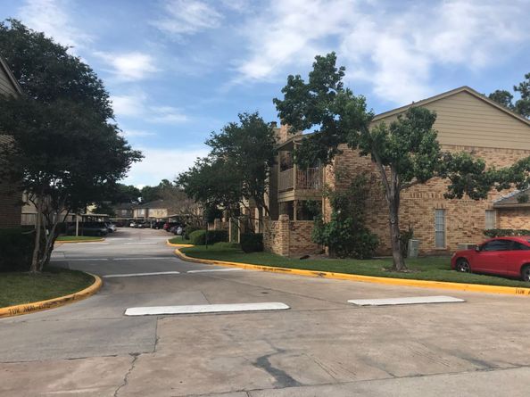 1515 Sandy Springs Road 2002, Houston TX 77042