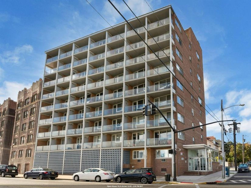 899 Blvd East 8E, Weehawken NJ 07086