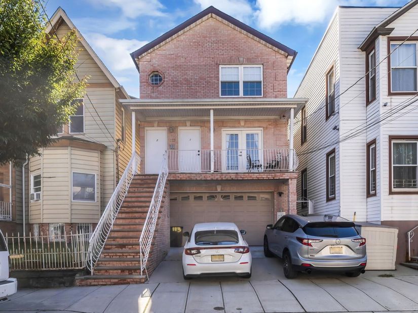 113 38th St Apt 3, Union City NJ 07087