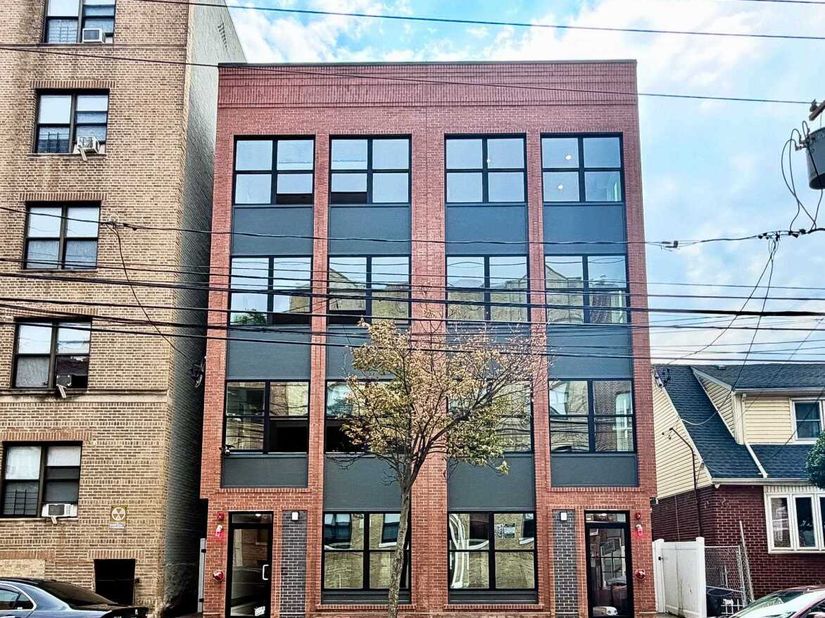88 Bergen Ave 2, Jersey City NJ 07305