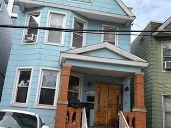 13 Bryan Pl
