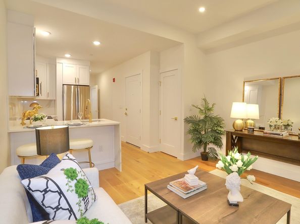 842 Park Ave 302, Hoboken NJ 07030