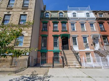 832 Grand St