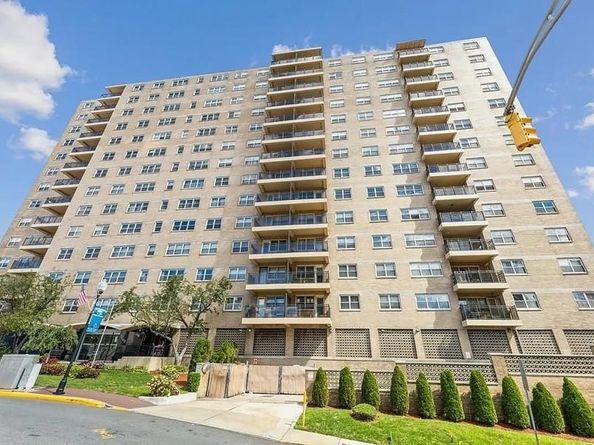 7100 Blvd East 14A, Guttenberg NJ 07093-4444