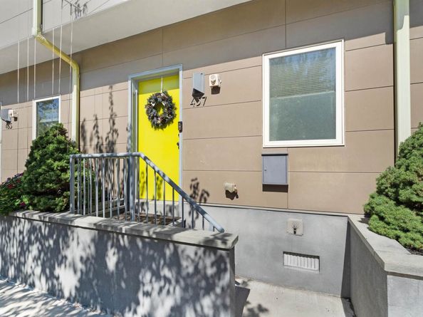 437 Rose Ave, Jersey City NJ 07305