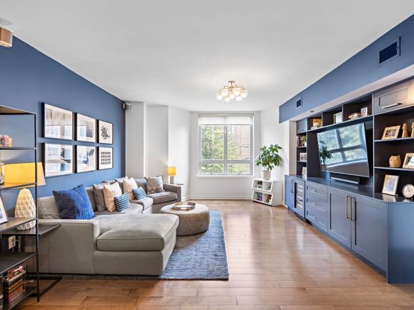 609 Observer Highway 303, Hoboken NJ 07030