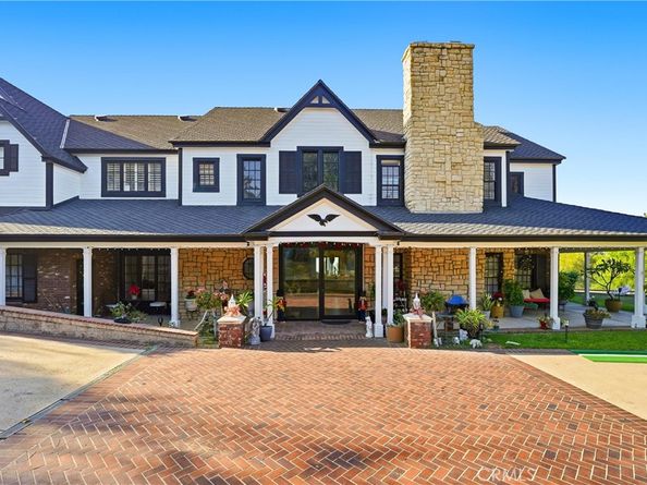 381 S Henning Way, Anaheim CA 92807