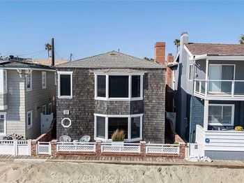 6421 E Seaside