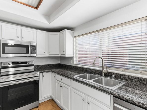 1423 N Broadway E, Escondido CA 92026