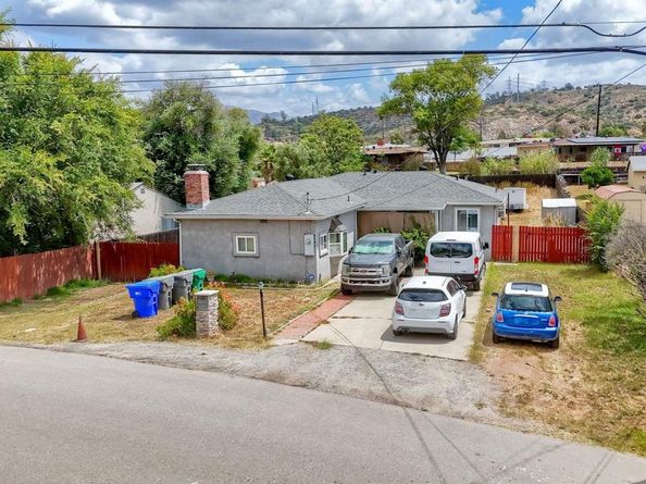 9747 Lakeview Rd., Lakeside CA 92040