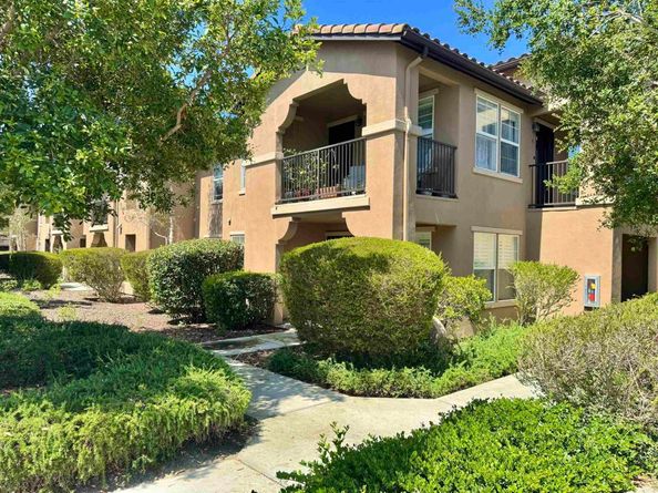 14692 Via Fiesta 4, San Diego CA 92127