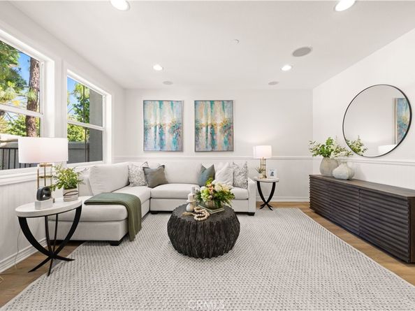 76 Trailing Vine, Irvine CA 92602