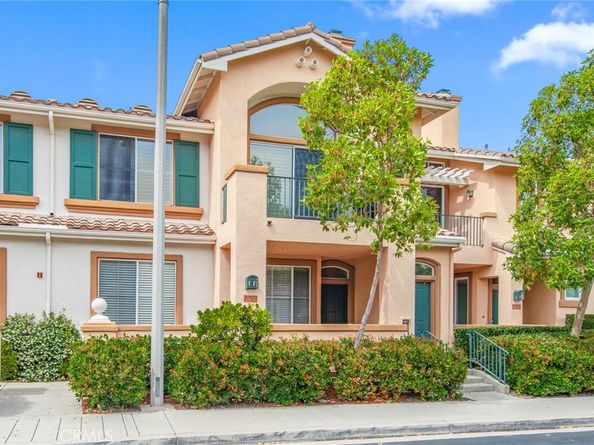 2605 Ladrillo Aisle, Irvine CA 92606