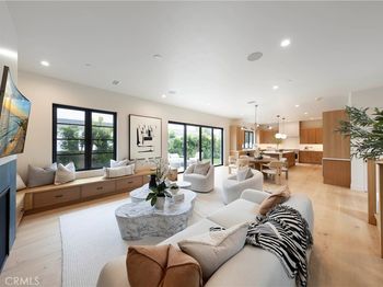 1594 Redlands Place