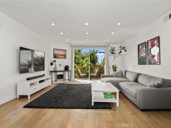 2263 Fox Hills Drive 203, Los Angeles CA 90064