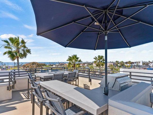 1573 Vista Del Mar Way 4, Oceanside CA 92054