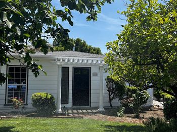 4232 Sunnyslope Ave.
