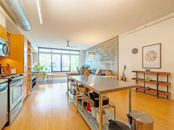 1111 S Grand Avenue 605, Los Angeles CA 90015